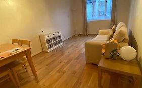 Quiet Central Apartment For Upto 4 People